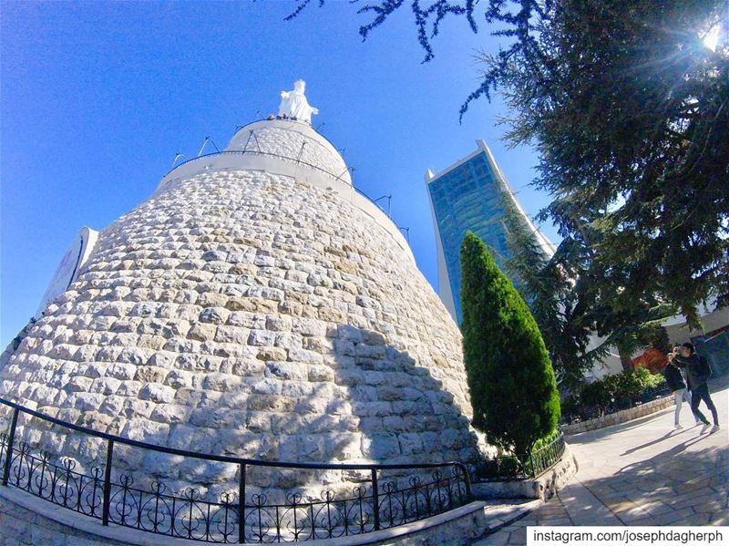 💙___________________________________________________________... (Harîssa, Mont-Liban, Lebanon)