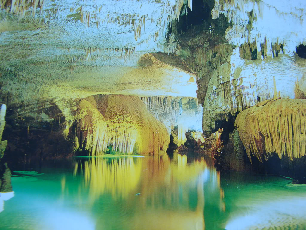 A Collection of Pictures From Jeita Grotto