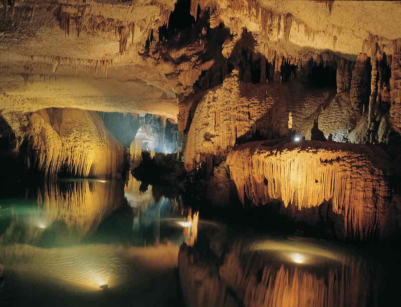 A Collection of Pictures From Jeita Grotto