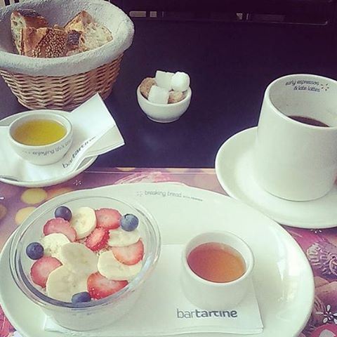 A good breakfast fuels you up and gets you ready for the day. (Bartartine)