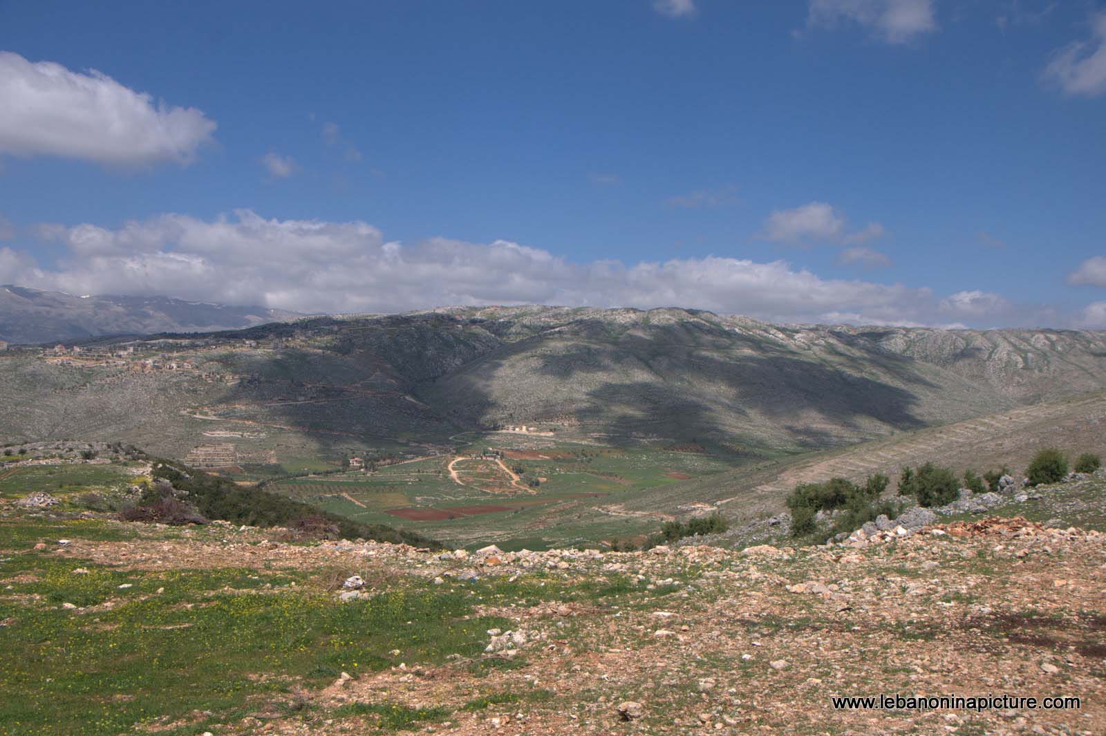 A Hike in kfarmishki Bekaa with Promax (kfarmishki, Bekaa)