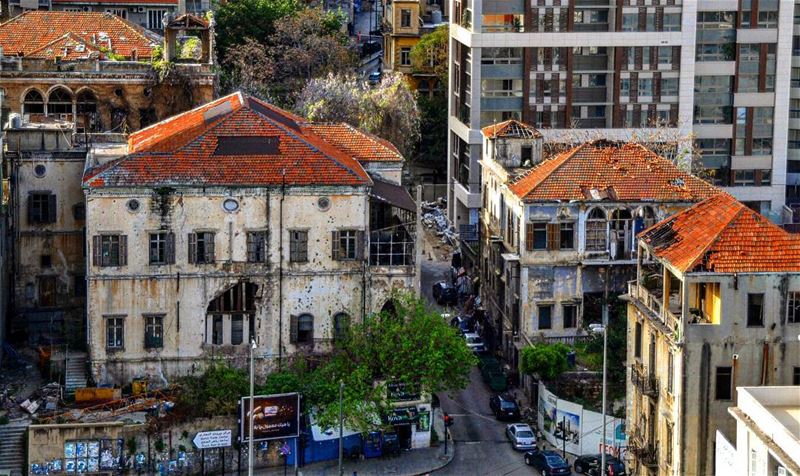 A lot of stories have been told in this neighberhood - Beirut el hamra... (Beirut, Lebanon)