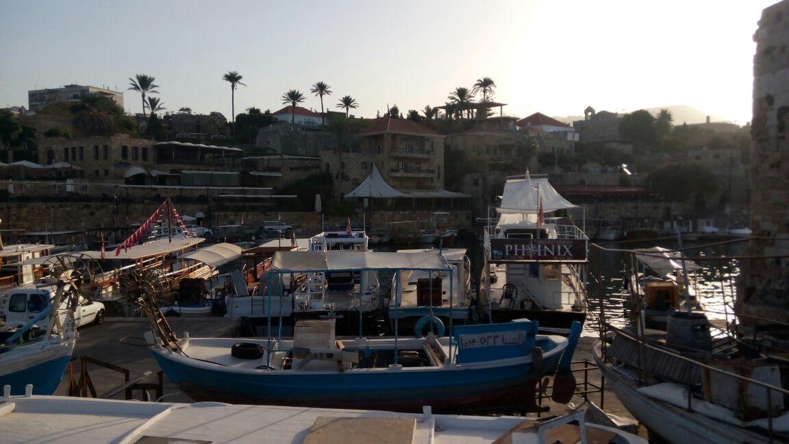 A morning walk in Byblos