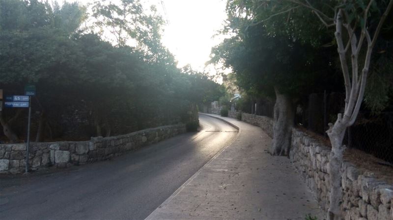 A morning walk in Byblos