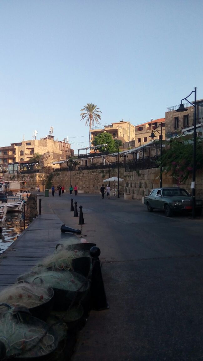 A morning walk in Byblos