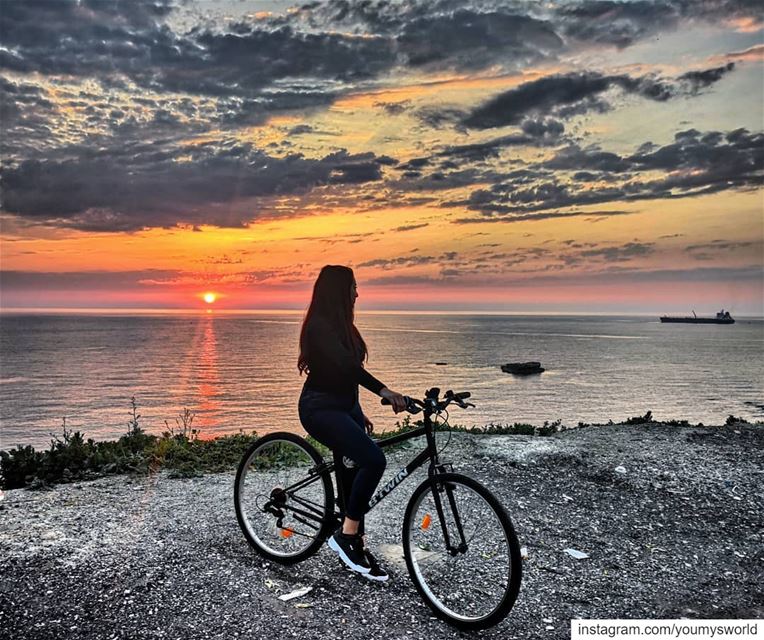 A perfect scene for a happy soul 🌅🚴‍♀️ (Byblos, Lebanon)