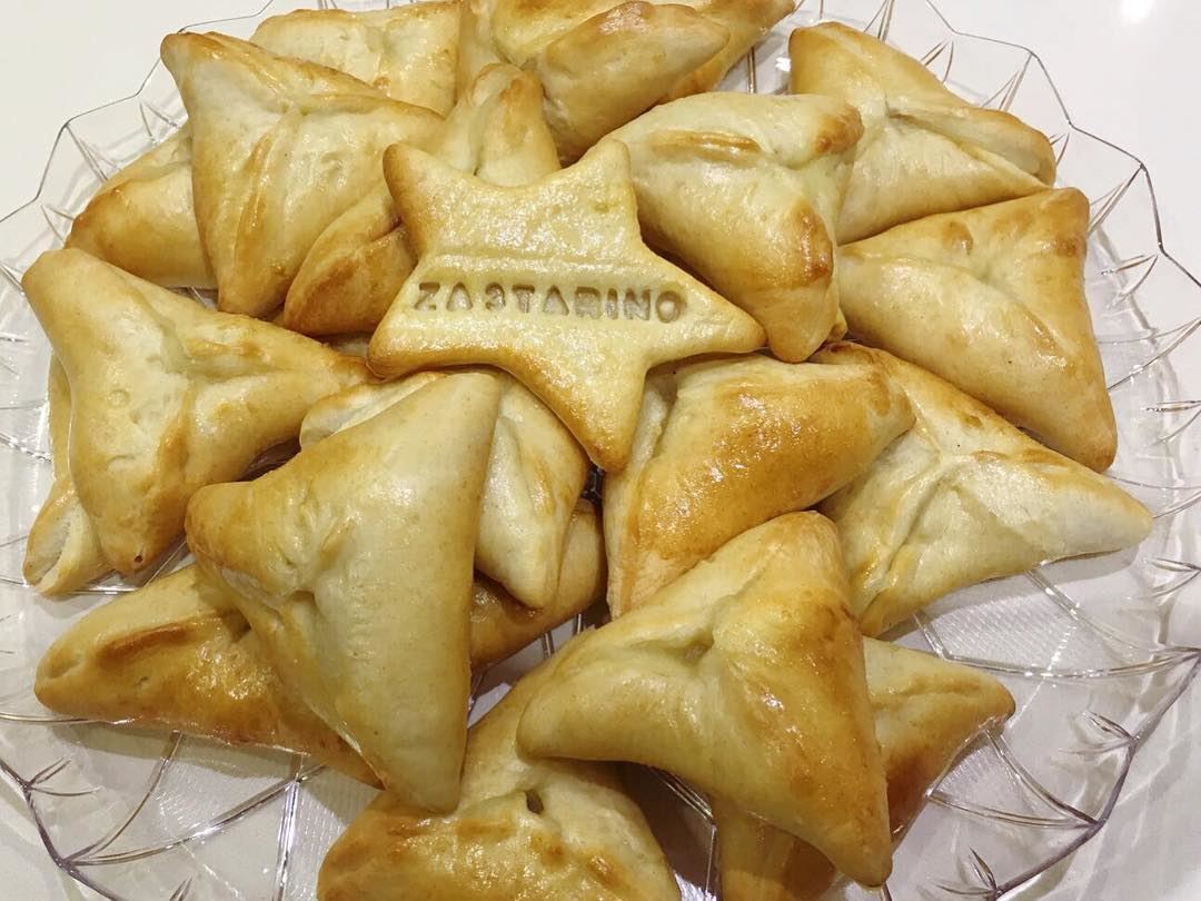 A taste of happiness 😊Delicious Spinach Pastries 👌🏻😋⭐️⭐️  food...