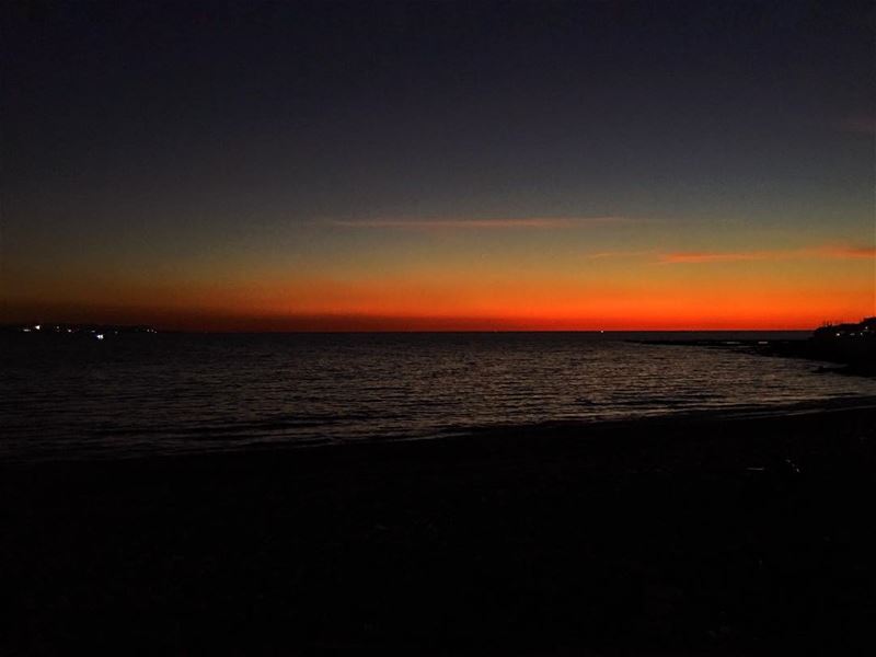 ~Abendrot~ (n.) “The color of the sky while the sun is setting” ——————————— (El Mîna, Liban-Nord, Lebanon)