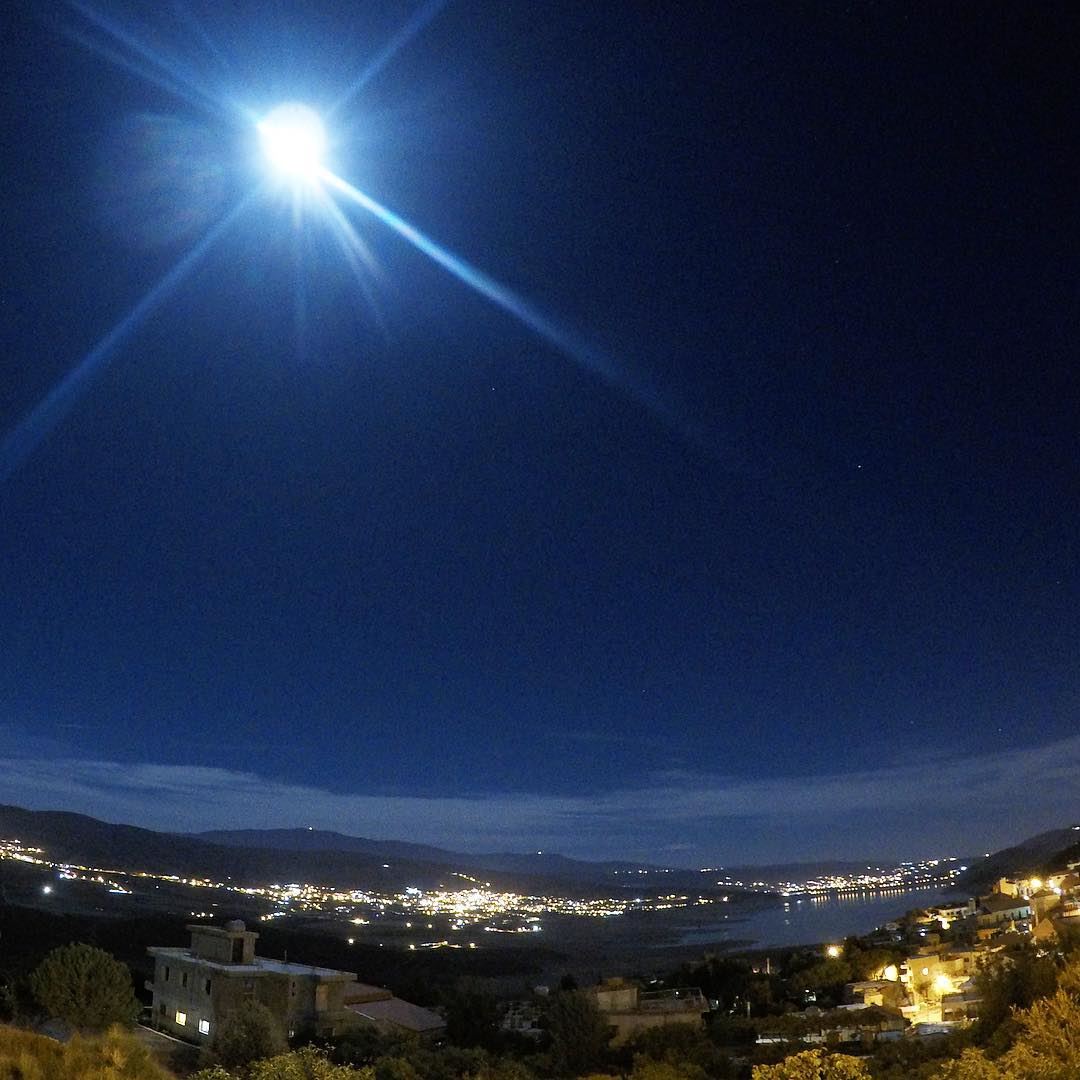 About Last Night 💛 Full Moon 🌕  homesweethome  saghbine  fullmoon  sky ... (Saghbîne, Béqaa, Lebanon)