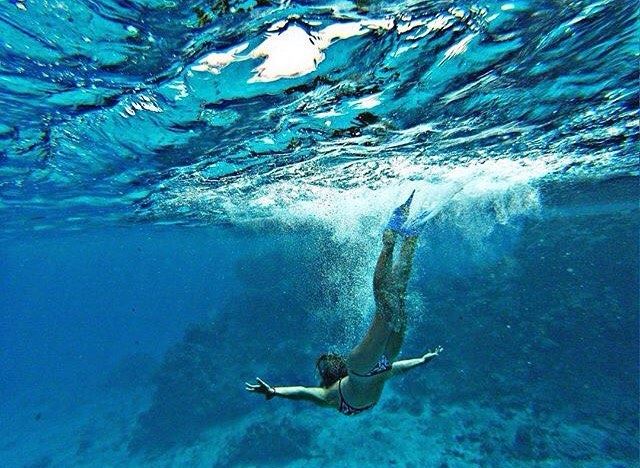 Amazing view from  lebanon Photo by @mary_pianist Share the beauty of ... (UNDERWATER)