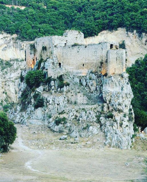 Amazing view from  northlebanon Photo by @harbjack Share the beauty of ... (Msaylha Castle)