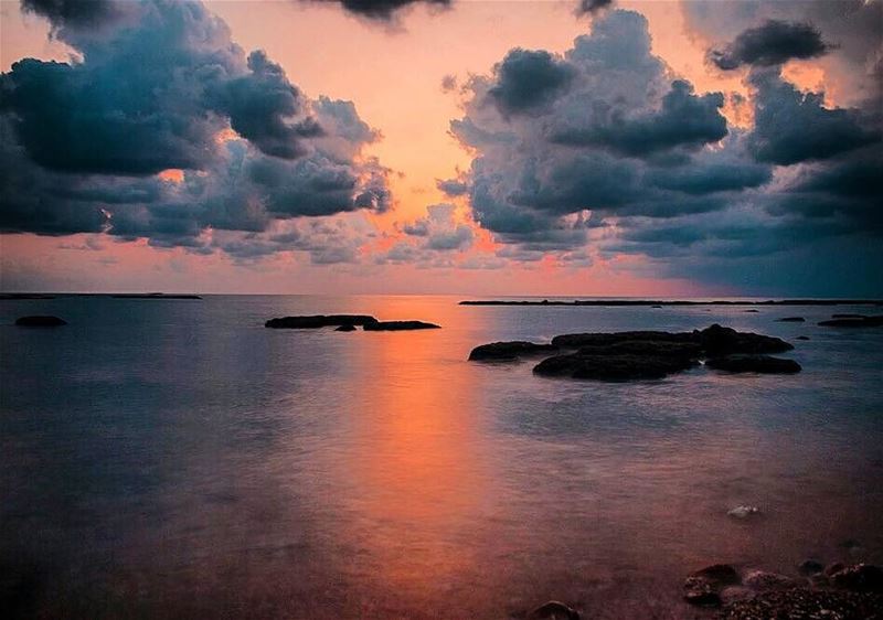 An amazing sunset from Tyreمغيب الشمس من صور - جنوب لبنانPhoto taken by @ (Tyre, Lebanon)