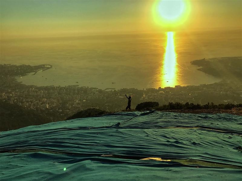 Arites... (Lebanon Paragliding)