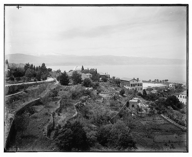 AUB  1900s 