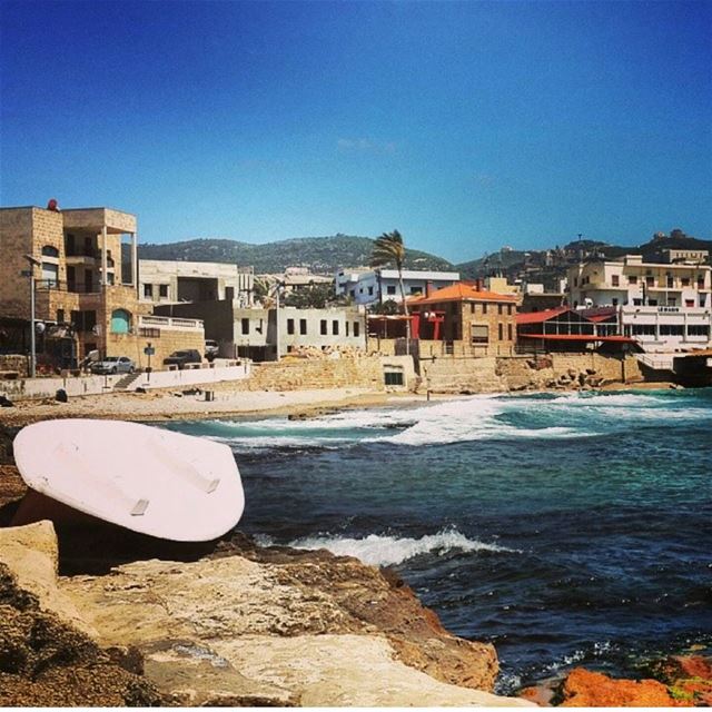  batroun  batrounbeach  batrouncoast  mediterranean  sea  mediterraneansea... (Bahsa-Batroun)