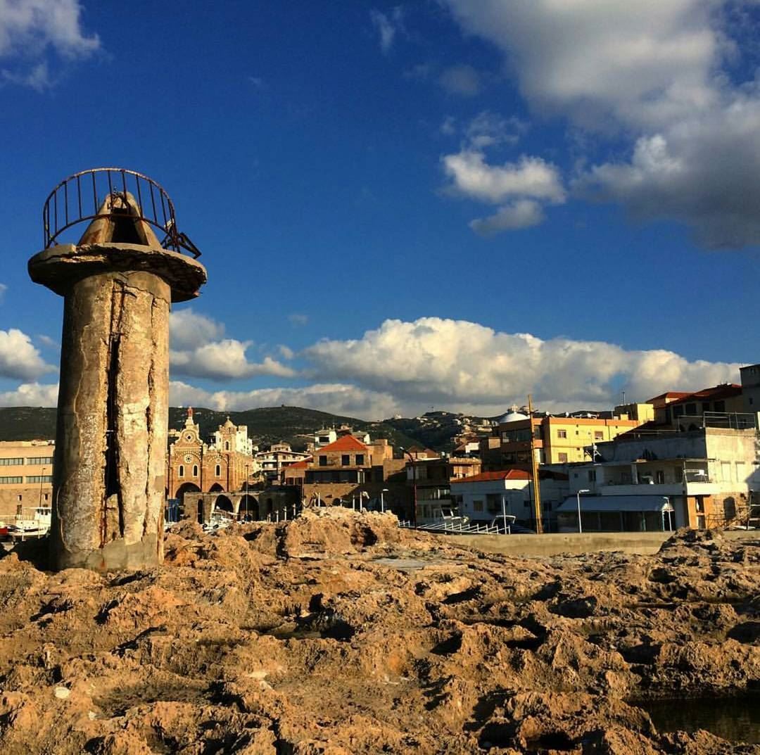 batroun mina marina old lighthouse  (Mina-batroun)