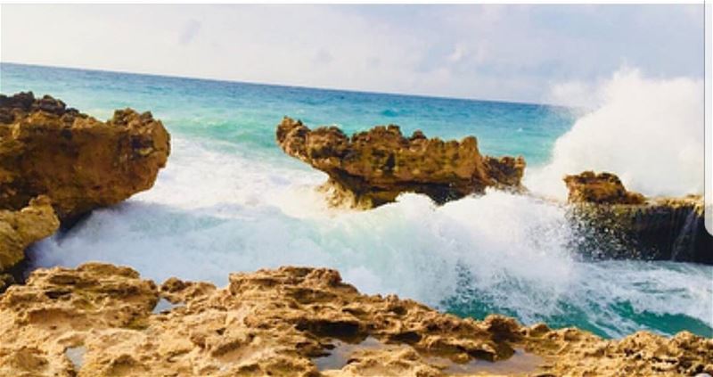  batroun  sea  rocks  mediterraneansea  batrounbeach  batrouncoast ... (Batroûn)