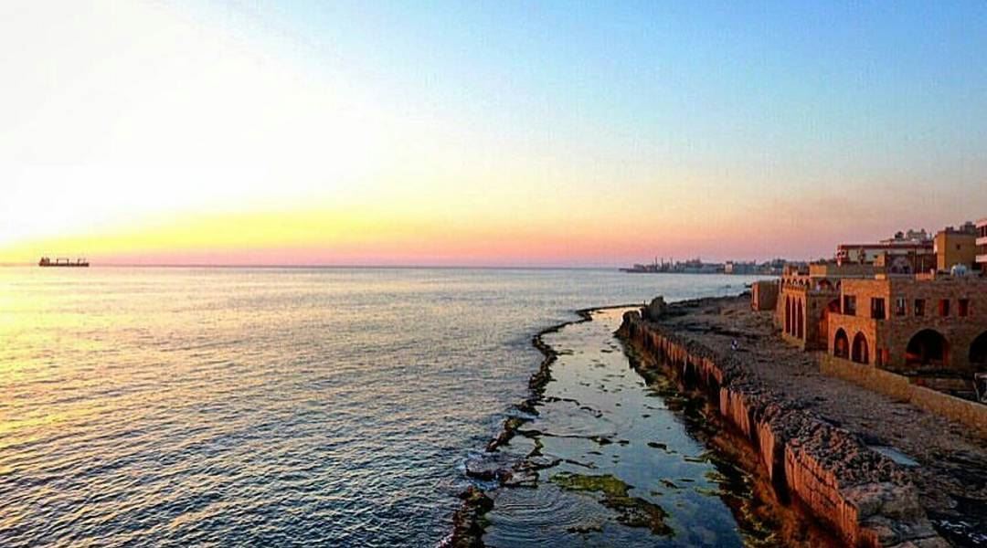  batroun  sunset  phoenician  wall  mediterranean  sea  mediterraneansea ... (Phoenicien Wall)