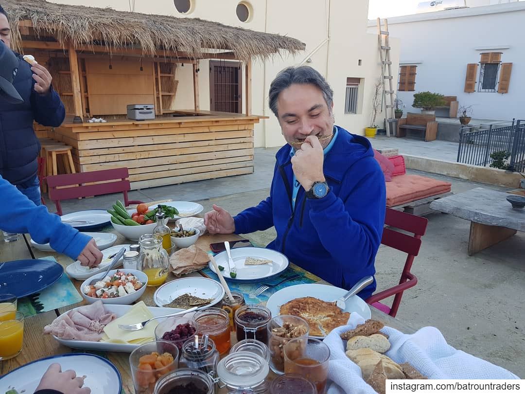  batroun البترون_سفرة @nogarlicnoonions  breakfast @villaparadisolebanon ... (Villa Paradiso Lebanon)