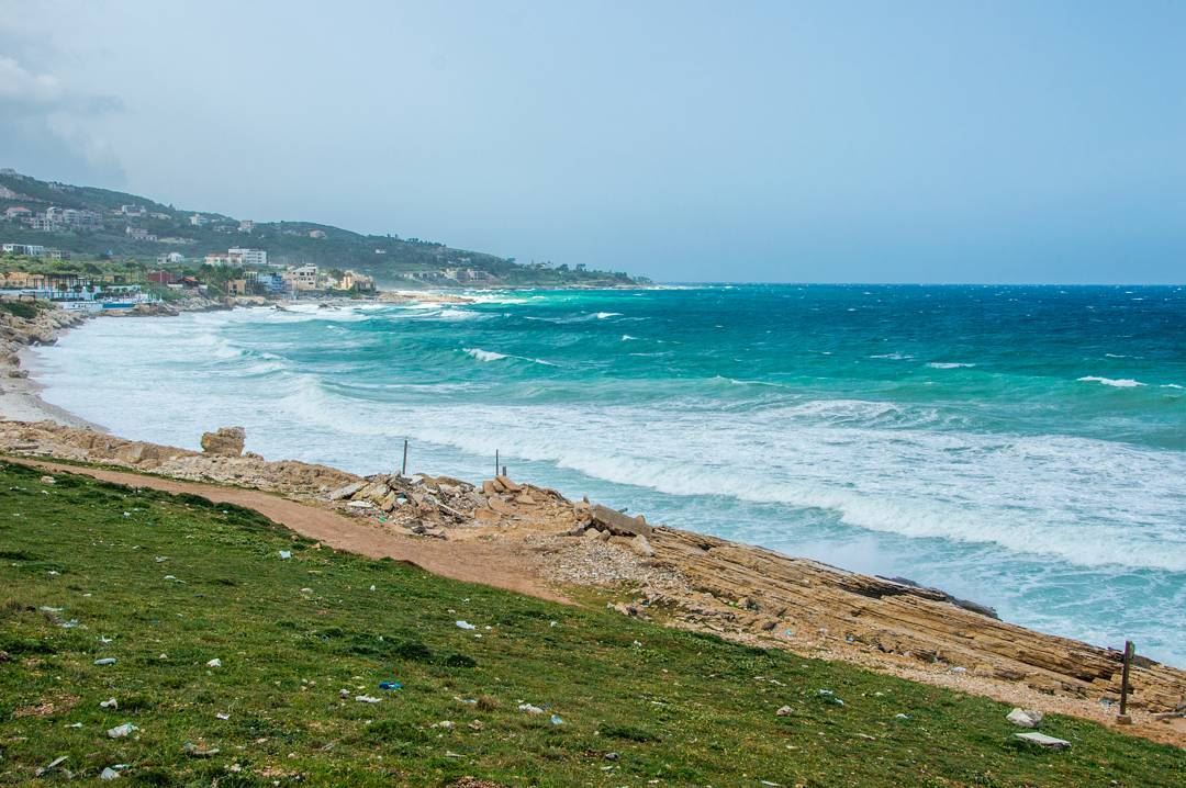 🌊🌊..... beach oceon waves storm stormyweather weather blue... (Kfar Abida)