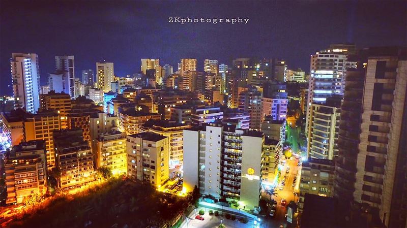 Beirut by night ✨🇱🇧 • insta_lebanon  ig_lebanon  lebanon_pictures ... (Beirut, Lebanon)