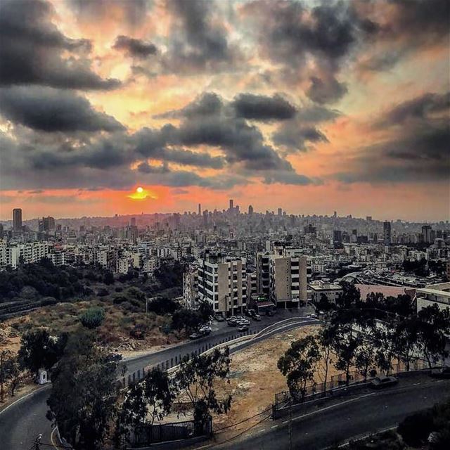 Beirut City🌇❤.. beirut  lebanon  livelovebeirut  lebanontimes ... (Beirut, Lebanon)