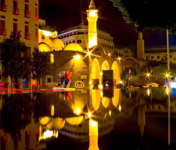 Beirut citylights cityscape water reflections longexposure lebanon... (Beirut, Lebanon)