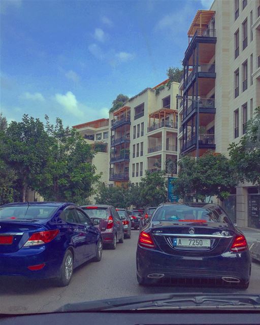 Beirut daily crowd 🚗🚕🚙 ... (Downtown Beirut)