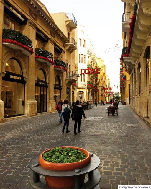  Beirut is always a good idea 💡  livelovebeirut  sundayvibes  familytime � (Downtown Beirut)