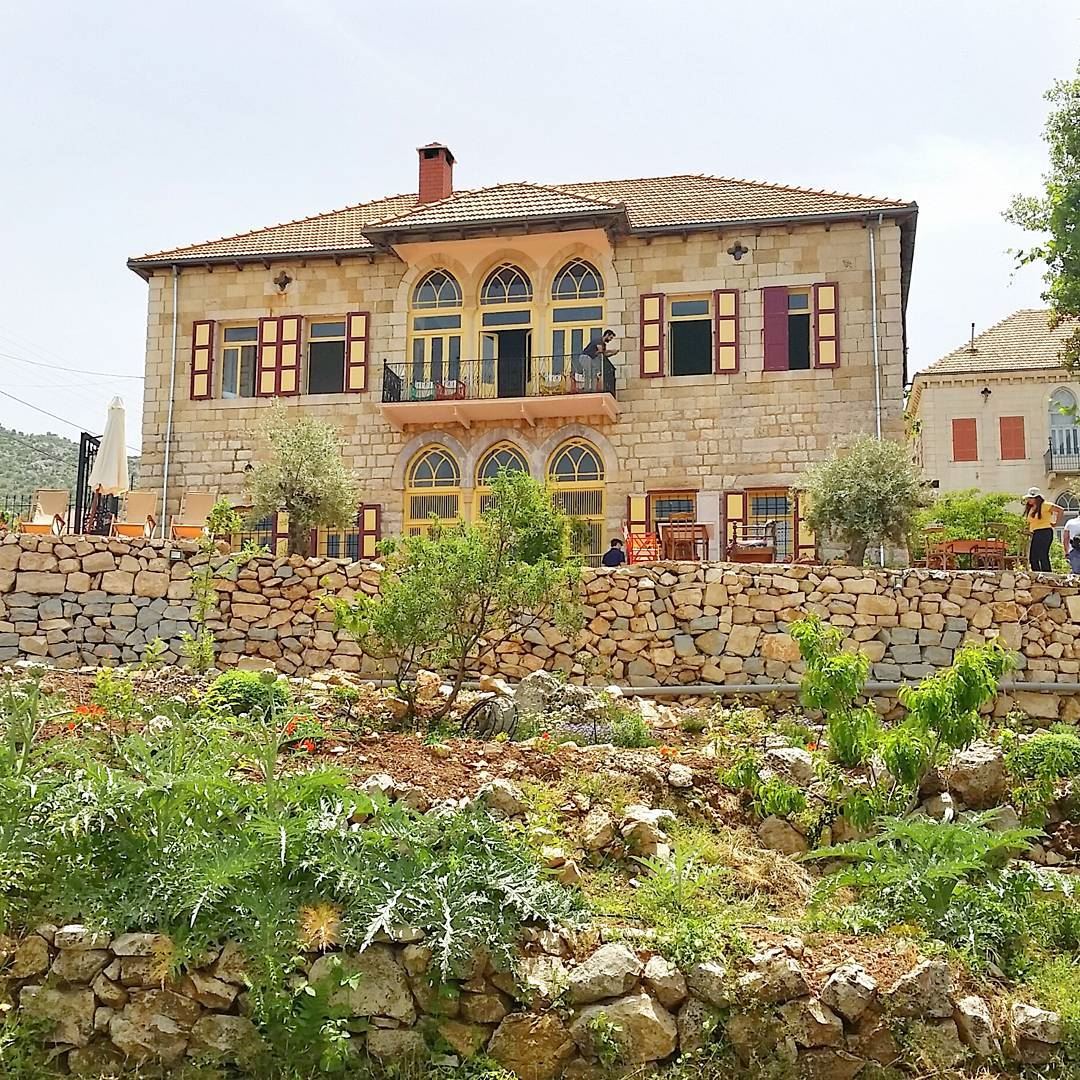 Beit Douma 🏡 livelovedouma livelovebeirut  wearelebanon  lebanon... (Beit Douma)