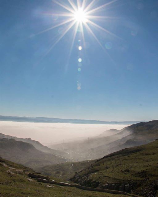  bekaa bekaavalley sunrise takenbywissamalhoury livelovebekaa... (Bekaa Valley)