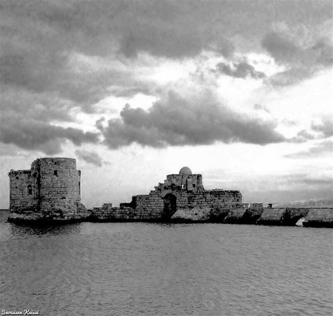  blackandwhite  monochrome  nostalgia  heritage  castle  saida  winter ...