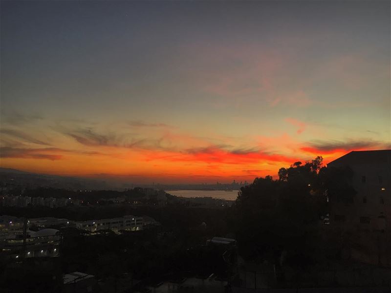 Bloody sunset💉🌅 (Zouk Mosbeh)