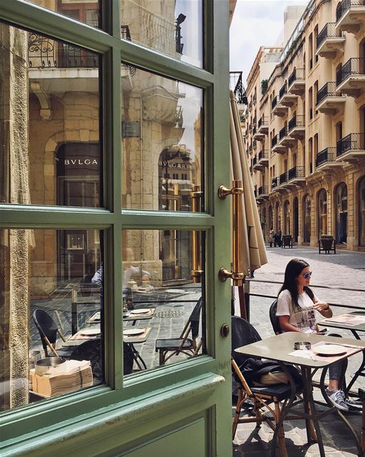 🇱🇧 Break for a coffee in Downtown Beirut, the Paris of the Middle East.... (Downtown Beirut)