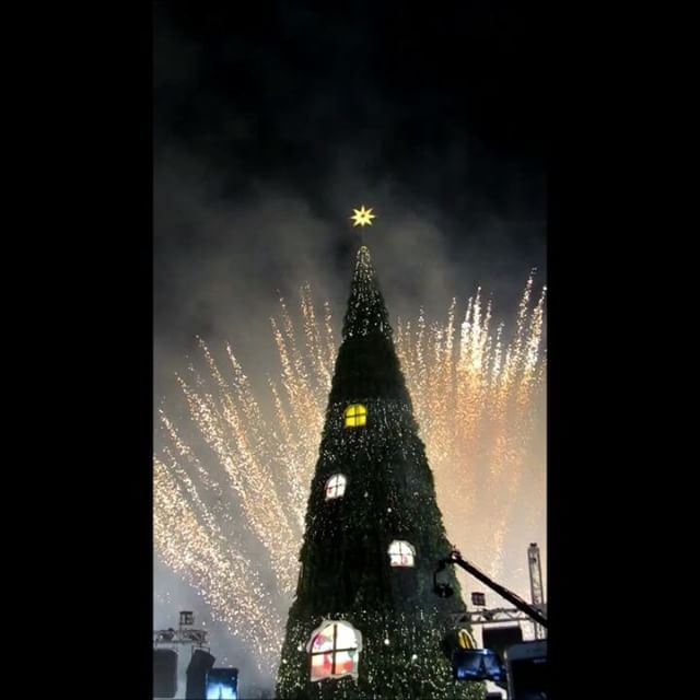 😻🎄 Byblos Christmas Tree with Fireworks