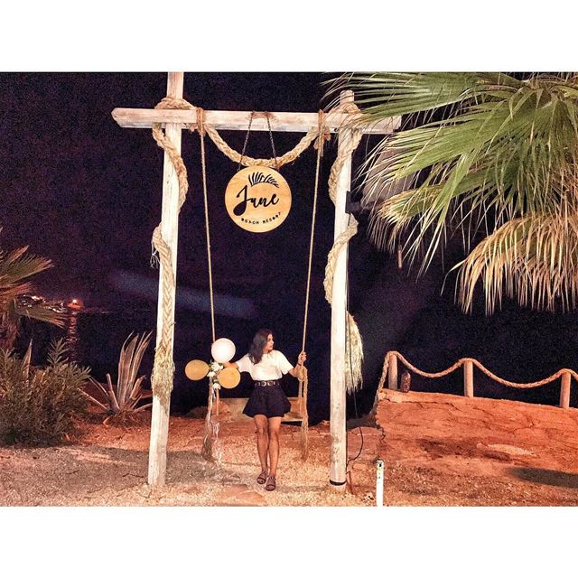 Caution ⚠️Next mood swing - 5 minutesKeep safe distance❗️ (June Beach Resort)