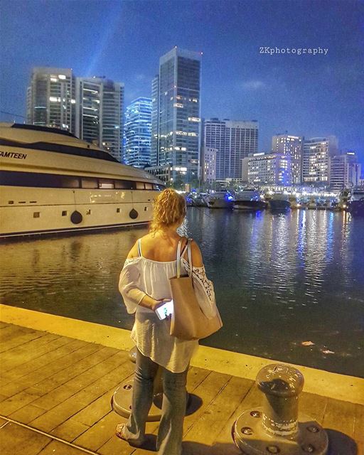 Charming Beirut at night..🌟 * insta_lebanon  ig_lebanon ... (Zaitunay Bay)