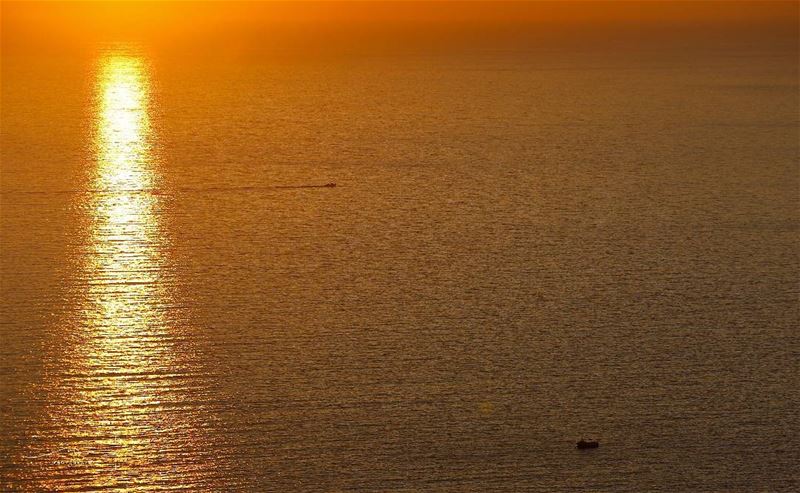 Chasing sunsets ☀☀☀ (Halat, Mont-Liban, Lebanon)