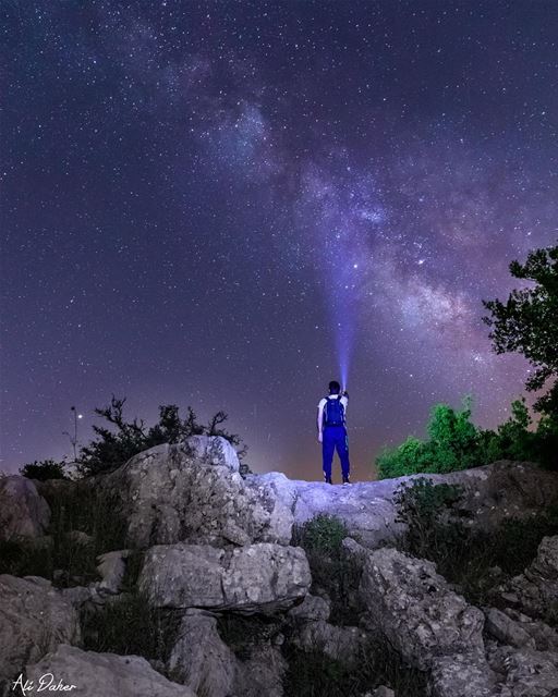 Chasing the Milky Way 🌌 ... milkyway milkywaygalaxy milkywaychasers... (Niha, Al Janub, Lebanon)