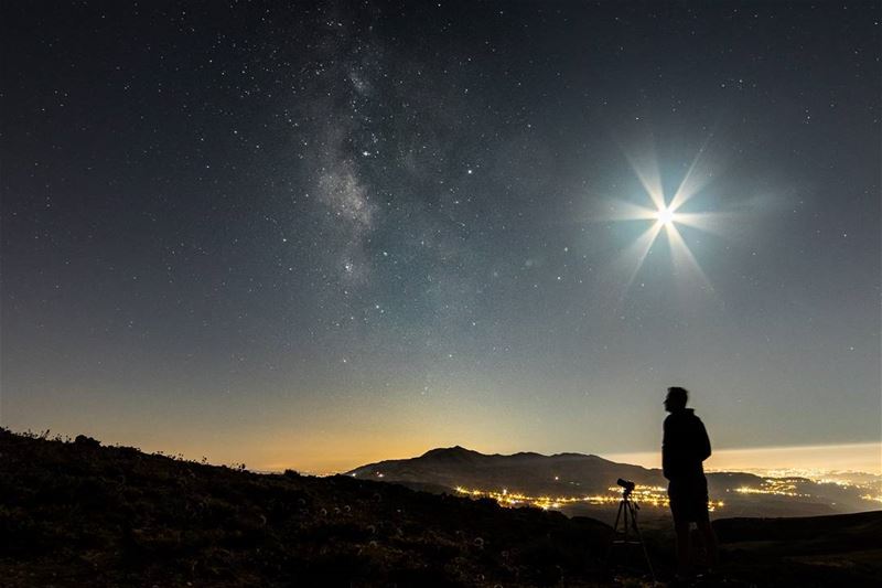 Chasing the moon, stumbled upon the milkyway🌌🌓.... milkyway... (Zahlé, Lebanon)