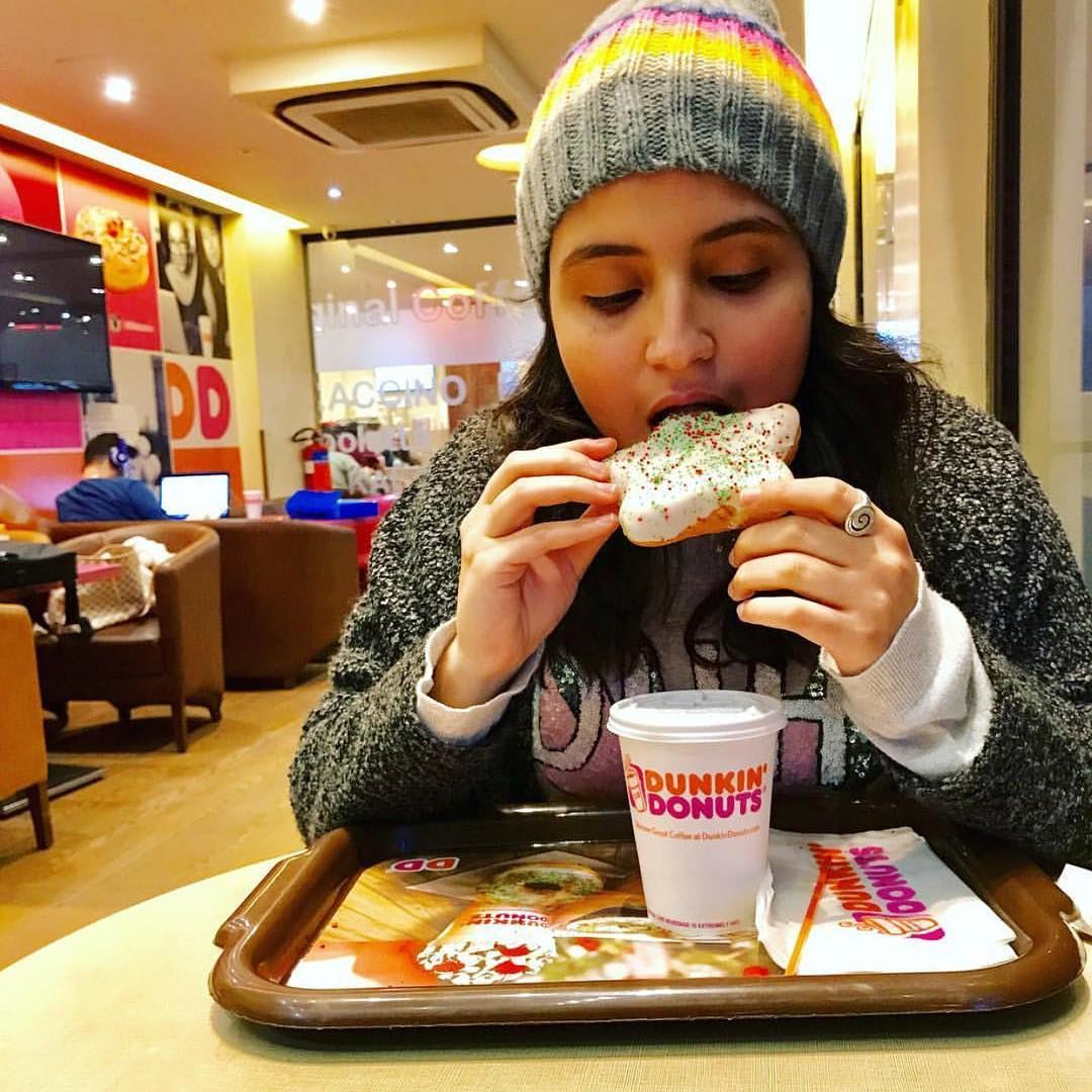 Cheaper than therapy 🍩🍩📸 @boustany_ritamaria  morning mornings... (Dunkin Donuts)