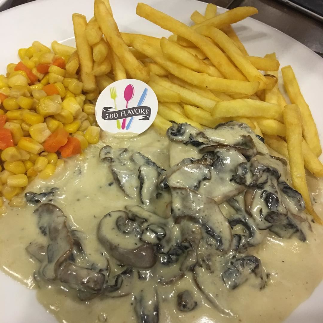 Chicken Mushroom plate 😍😍 best of the best 😍😍 @alonsokoussa  zgharta .... (Alonzo)