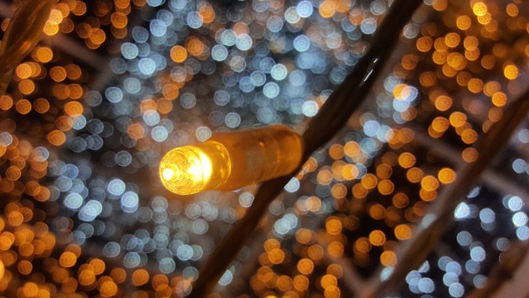 Christmas lights 💫 (Beirut Souks)