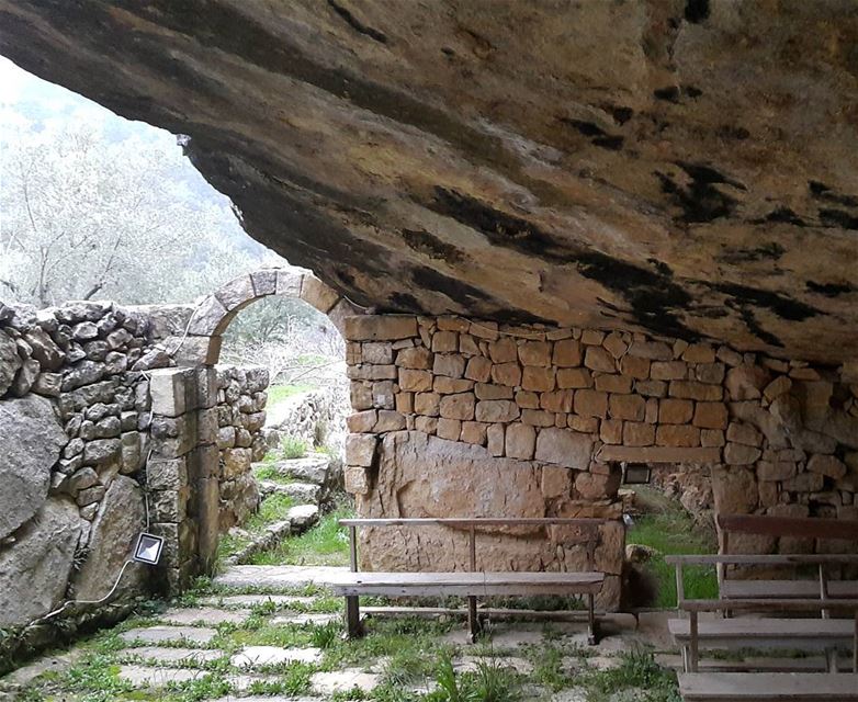  church in the  rock  mountains  christianity  lebanon  northlebanon ...