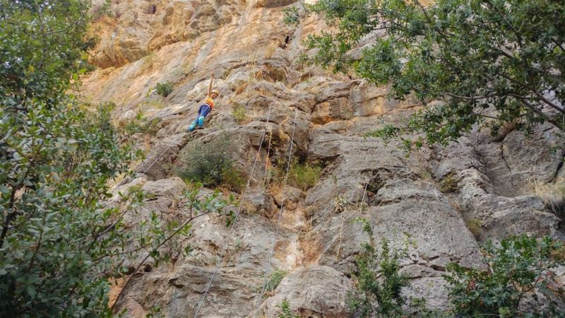 Climbing time with @lebaneseclimbingassociation 🐒🗻...