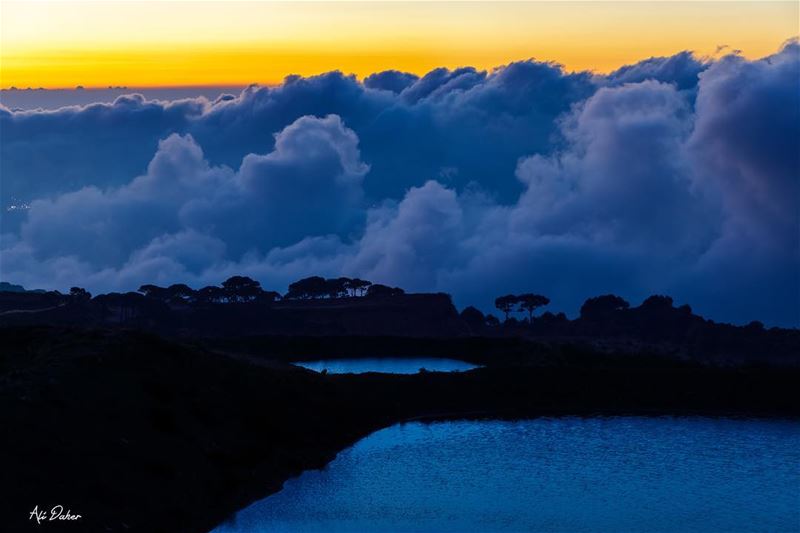 Clouds invasion ☁️🌅..... sunset sunsetpics landscape... (Falougha, Mont-Liban, Lebanon)