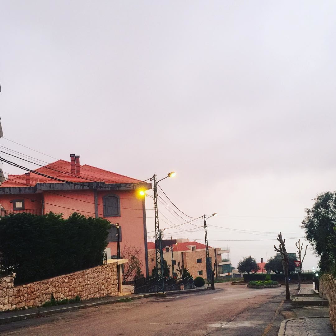  cloudy  beautifullebanon  village  lebanon  livelovelebanon  ptk_lebanon ... (Balloûné, Mont-Liban, Lebanon)