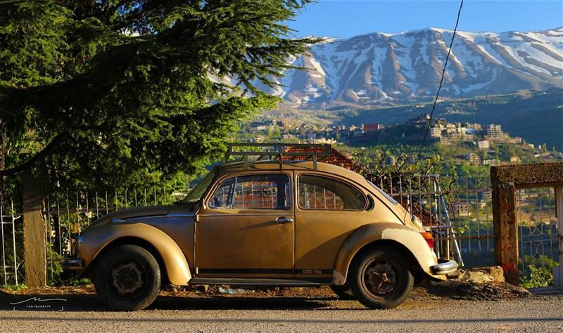 Das Auto ❤❤❤ (Bcharreh, Liban-Nord, Lebanon)