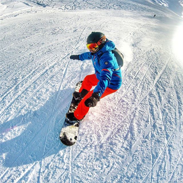 Dashing through the snow -2! snowboarding livelovemzaar livelovelebanon...