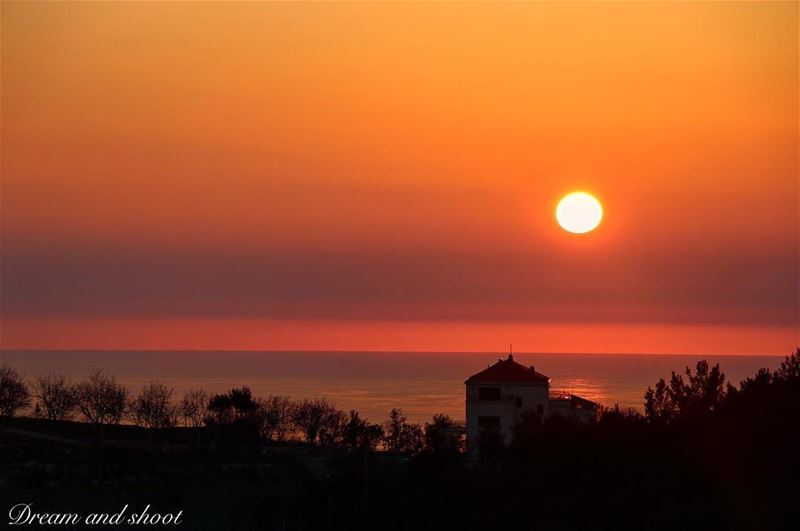 Dream and shoot @adham_mayas  canon_photos  instagram  lebanon  niha ... (Niha Al Chouf)